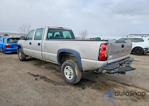 2006 Chevrolet Silverado C2500 Heavy Duty from USA, damaged, VIN 1GCHC23U86F239466